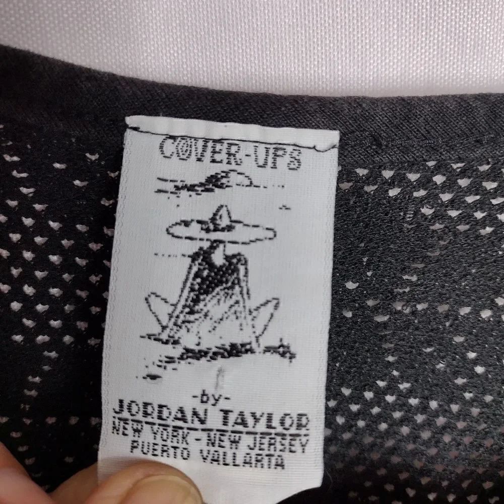 Jordan Taylor coverup - Picture 3 of 6